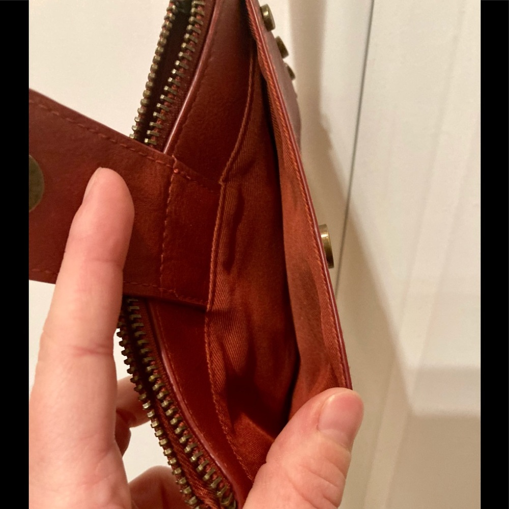 Rust-Colored Universal Thread Wristlet - image 4